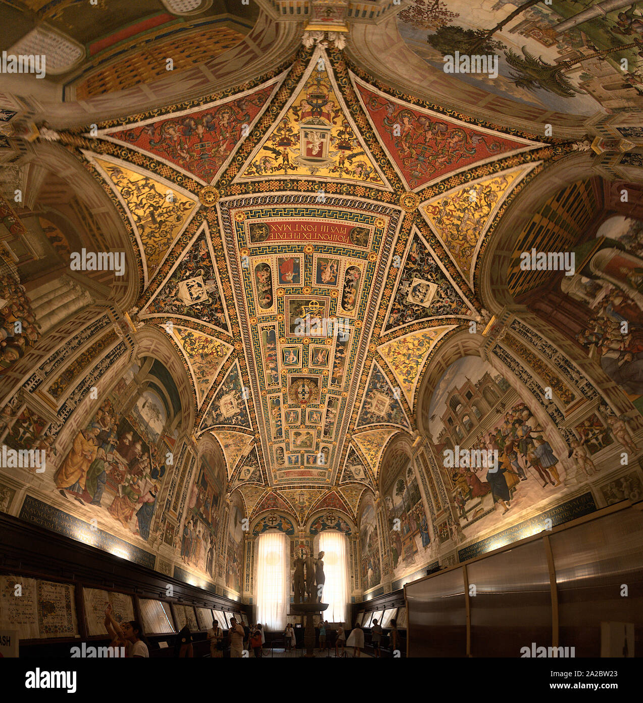 Ceiling of the Piccolomini Library in Siena Cathedral Stock Photo Alamy