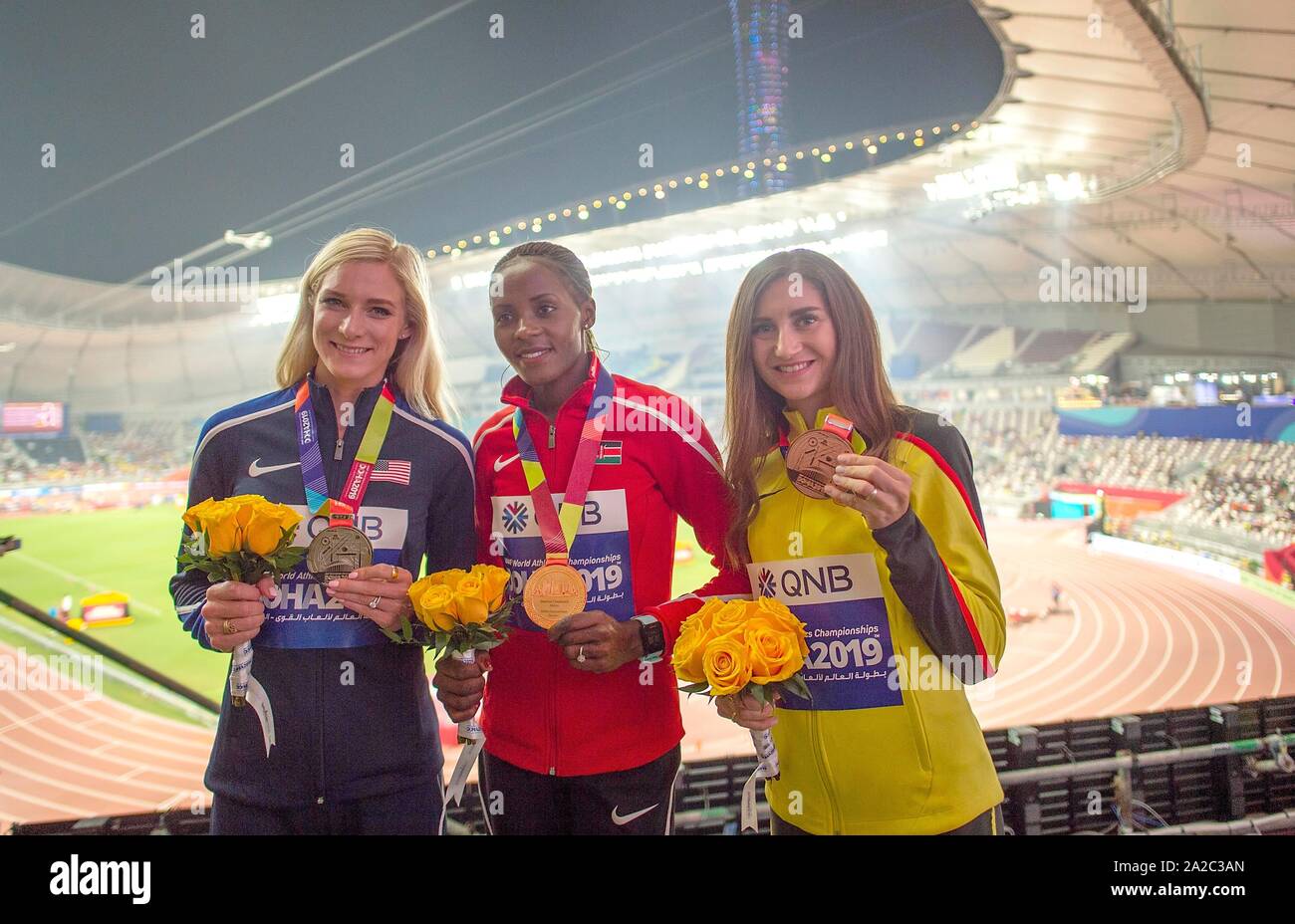 left to right Emma COBURN (USA / 2nd place), winner Beatrice CHEPKOECH (KEN / 1st place), Gesa Felicitas KRAUSE (Germany / 3rd place) with medals, medal, bronze. Women's 3000m Women's Rally, on 01.10.2019 World Athletics Championships 2019 in Doha / Qatar, from 27.09. - 10.10.2019. | Usage worldwide Stock Photo