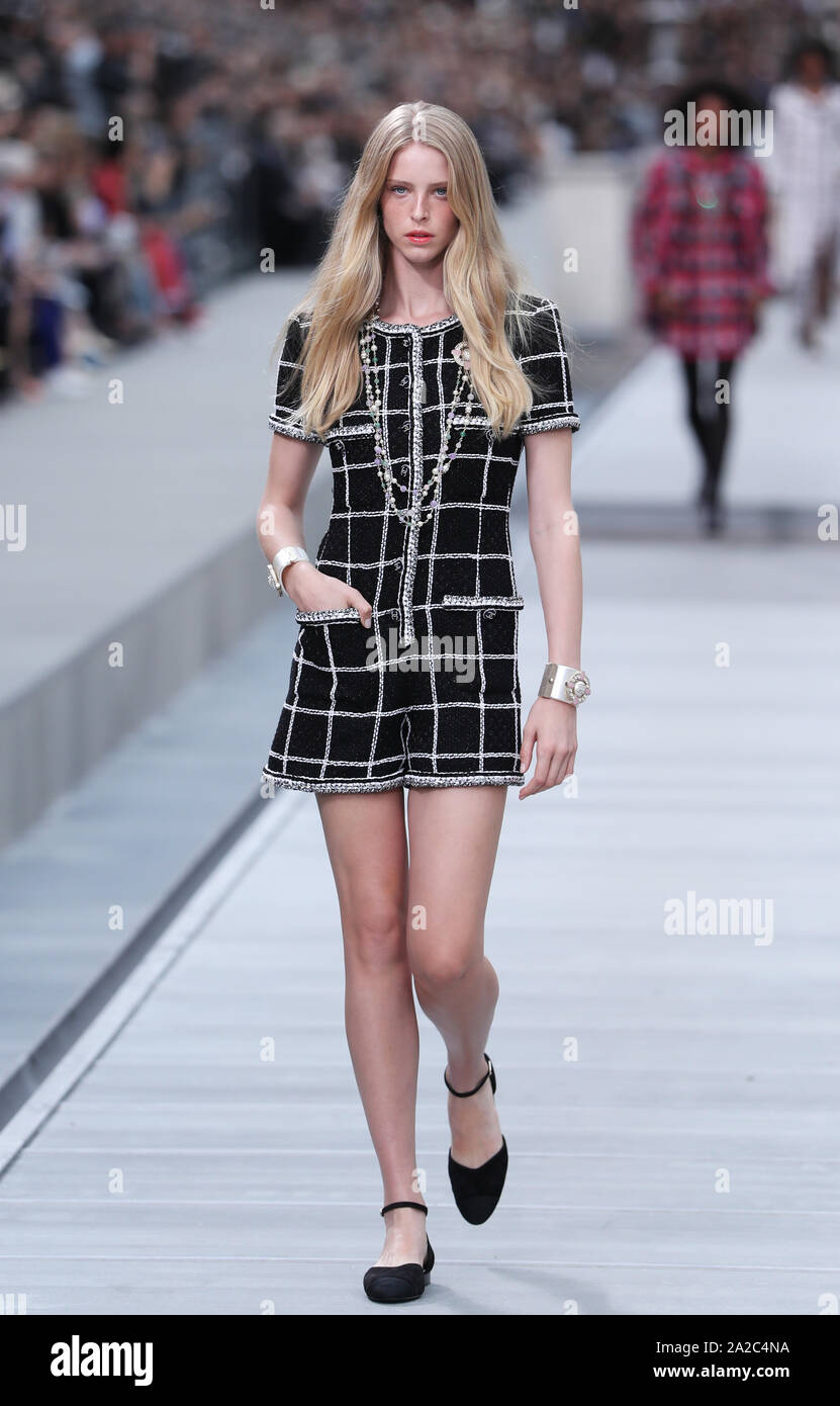 Chanel Spring 2020 Ready-to-Wear Fashion Show