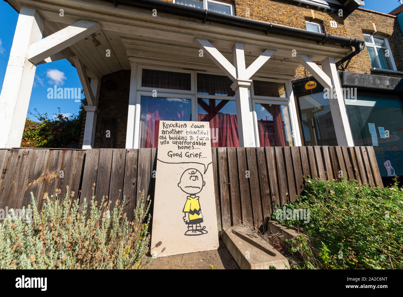 Peanuts Cartoon High Resolution Stock Photography And Images Alamy