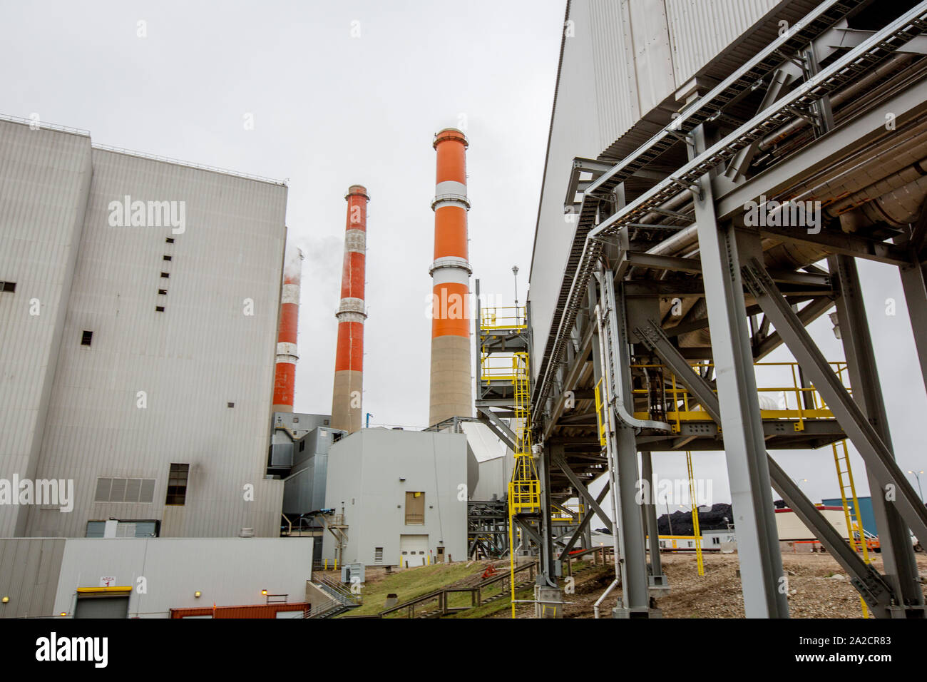 The Canadian Sask Power Plant Boundary Dam claims to be the worlds first coal power plant with