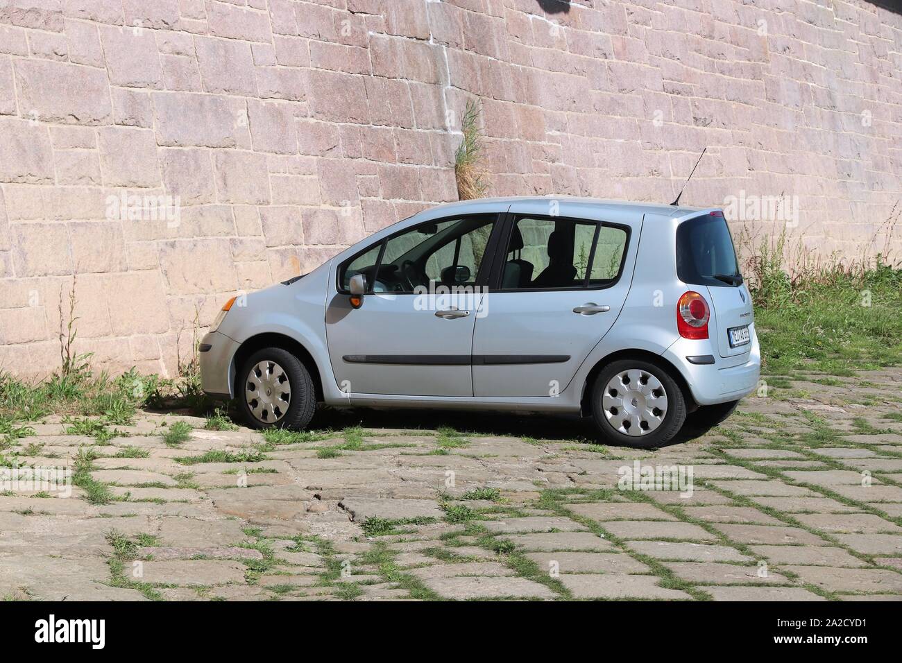 MEISSEN, GERMANY - MAY 5, 2018: Renault Modus compact mini-MPV car parked in Germany. There were 45.8 million cars registered in Germany (as of 2017). Stock Photo
