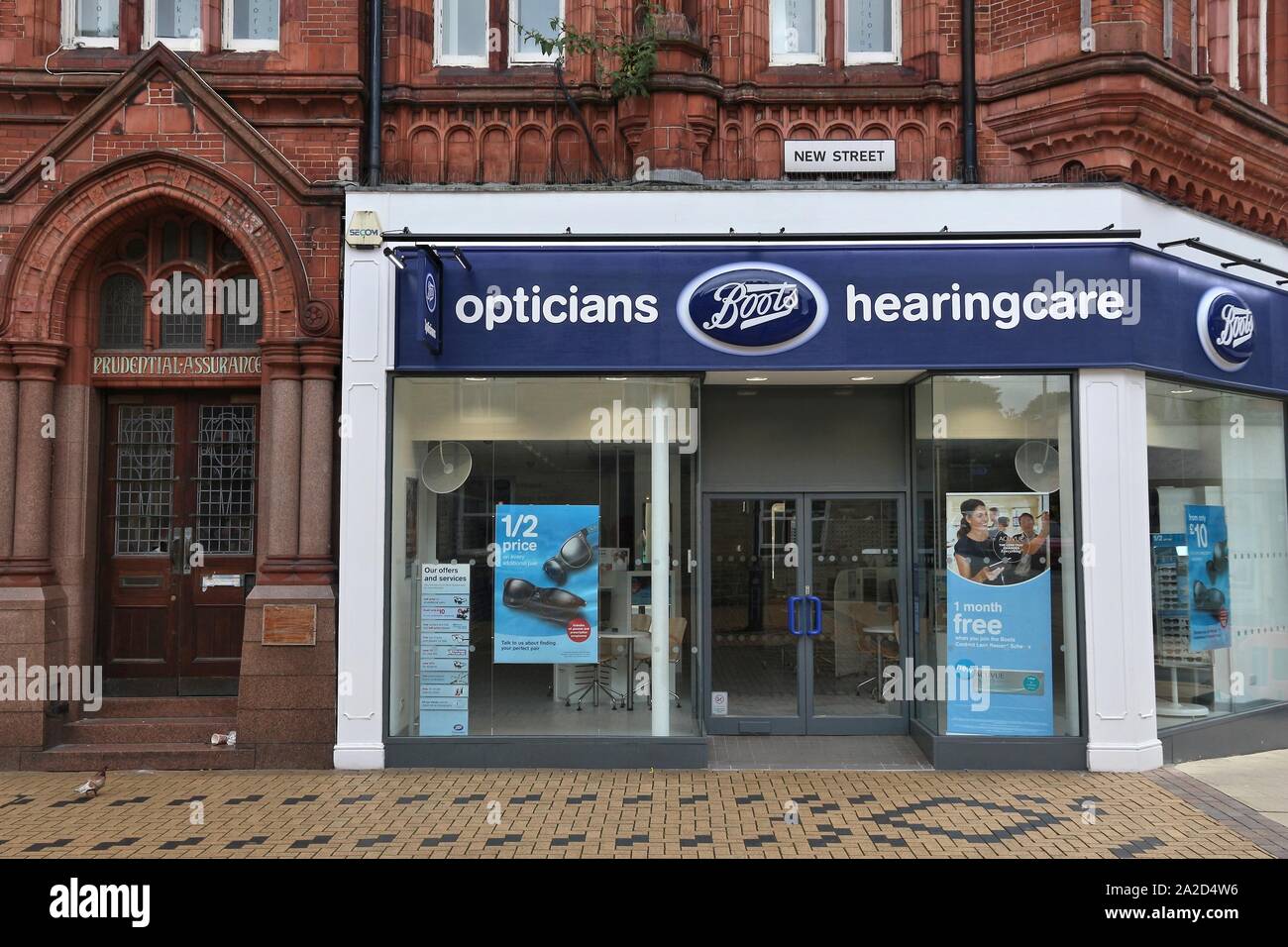 High street pharmacy hi-res stock photography and images - Alamy