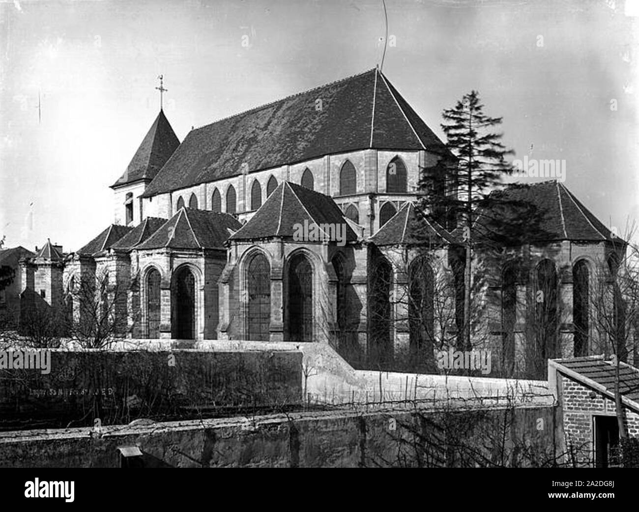 Eglise NotreDamedesArdents et SaintPierre Ensemble nordest LagnysurMarne Eglise NotreDamedesArdents et SaintPierre Ensemble nordest LagnysurMarne
