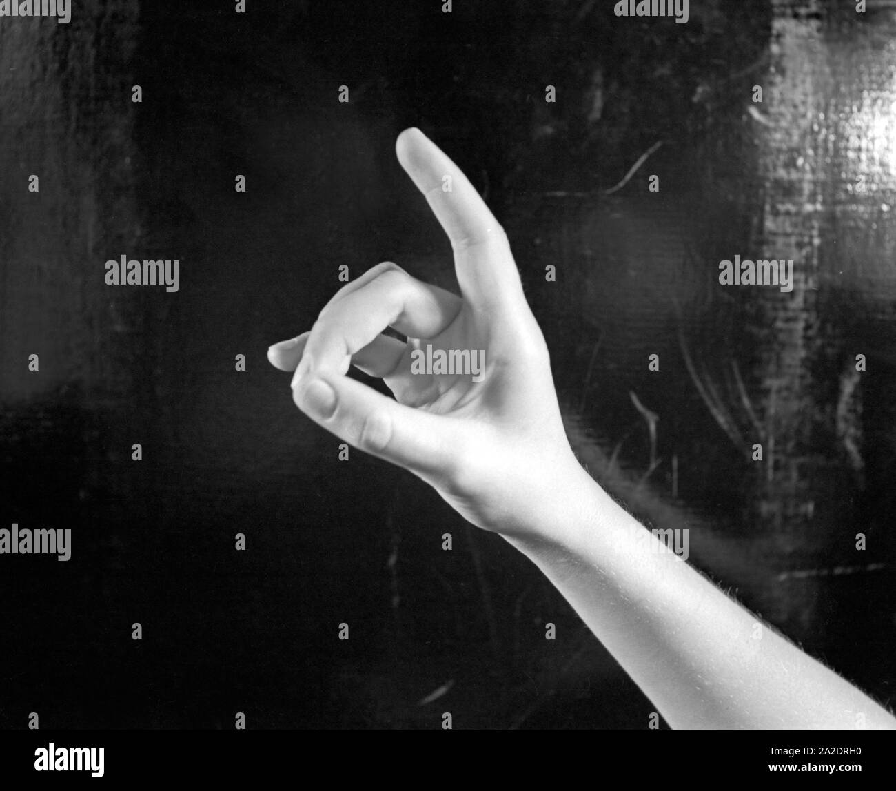 Der Buchstabe D in der Fingersprache. Letter D in finger alphabet. Stock Photo