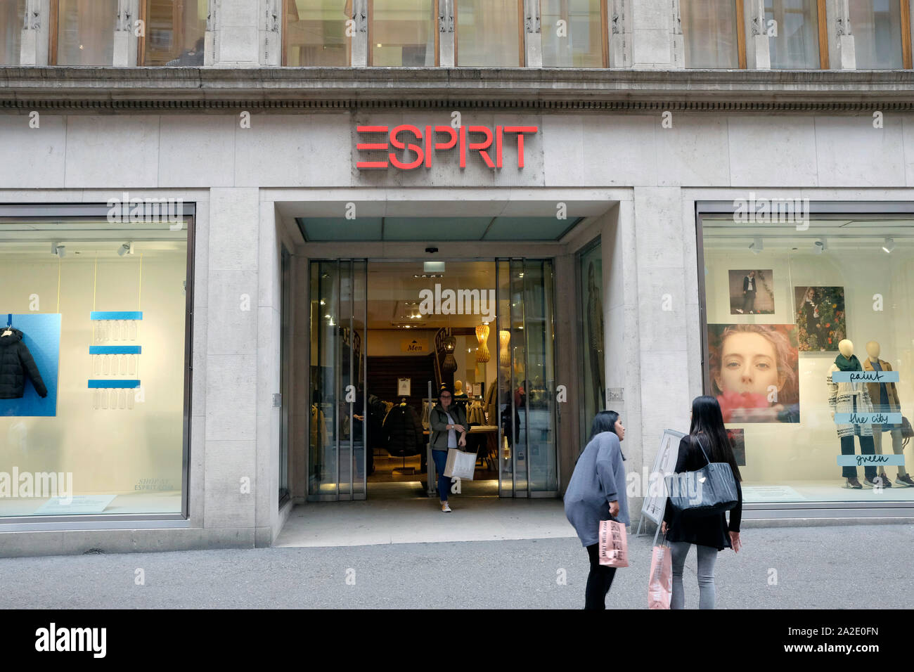 Esprit store switzerland hi-res stock photography and images - Alamy