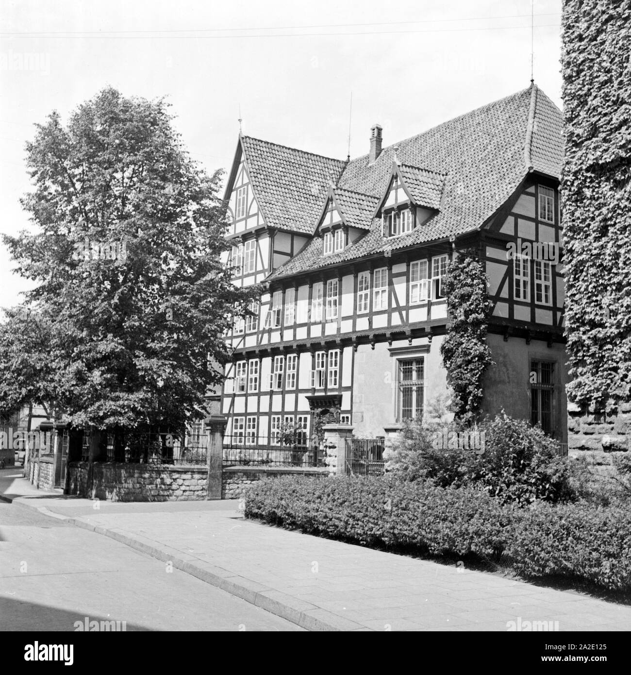 Der Hardenberger Hof als Städtisches Museum in Göttingen, Deutschland 1930er Jahre. The Goettingen city museum, Germany 1930s. Stock Photo