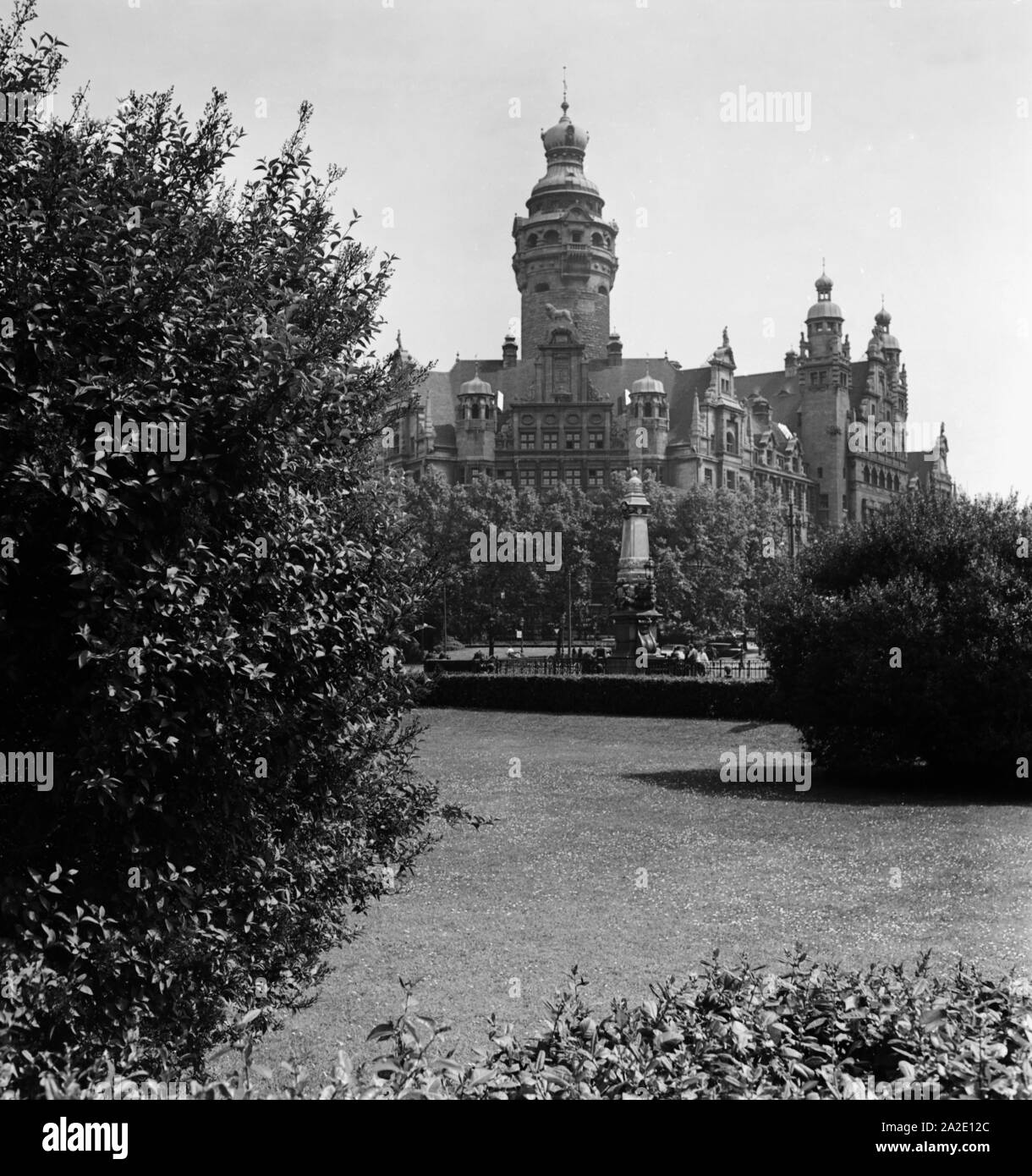 Das neue Rathaus in Leipzig, Deutschland 1930er Jahre. New city hall of Leipzig, Germany 1930s. Stock Photo
