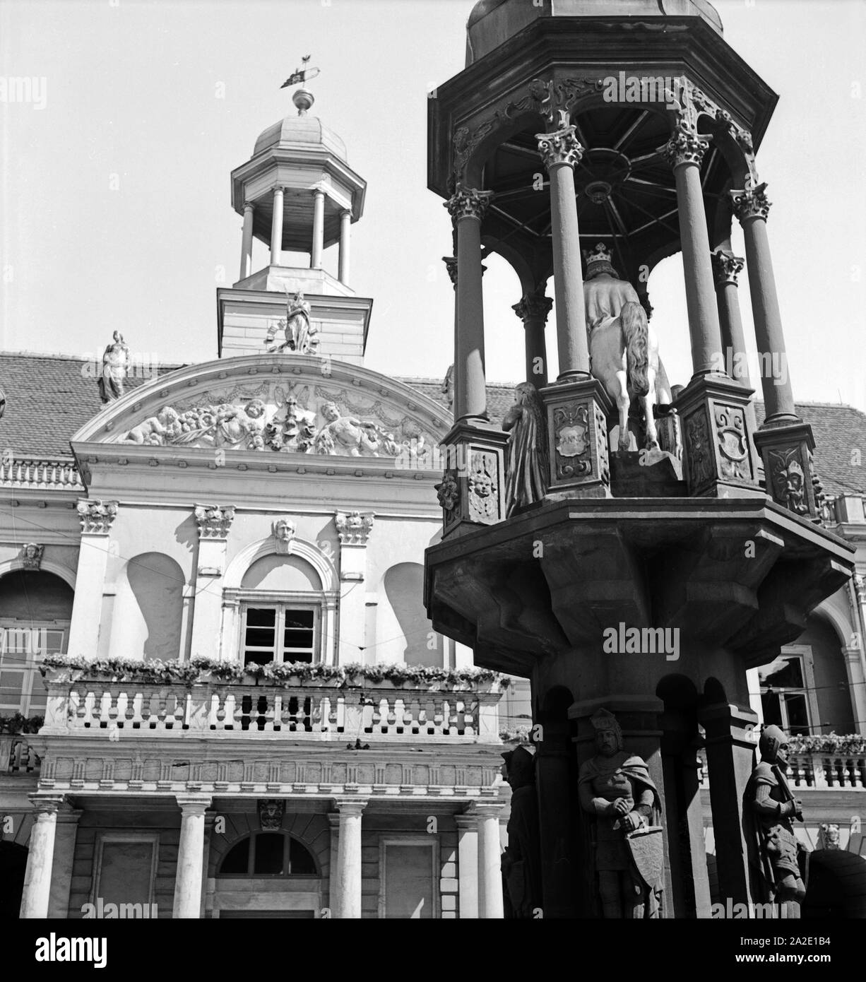 Das alte Rathaus auf dem Alten Markt in Magdeburg, Deutschland 1930er Jahre. The old city hall Das alte Rathaus auf dem Alten Markt in Magdeburg, Deutschland 1930er Jahre. The old city hall