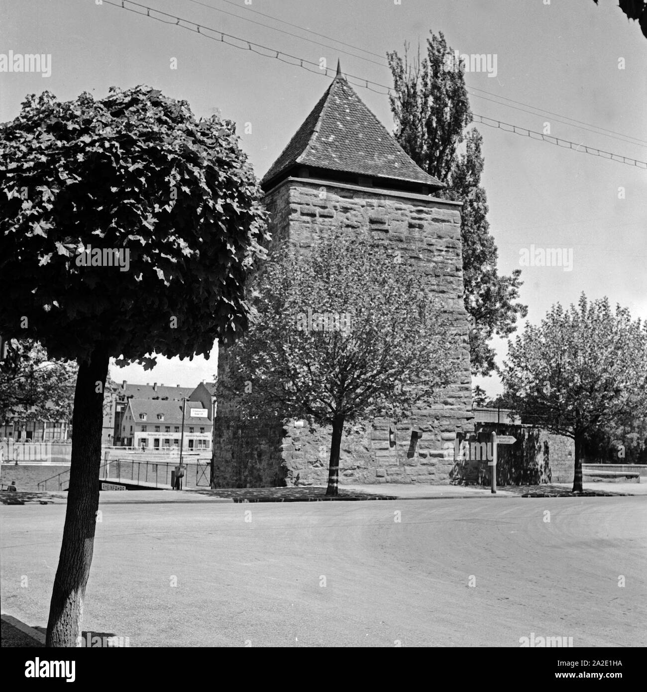 Der Rheintorturm in Konstanz, Deutschland 1930er Jahre. Tower of the Rhine gate at Constance, Germany 1930s. Stock Photo