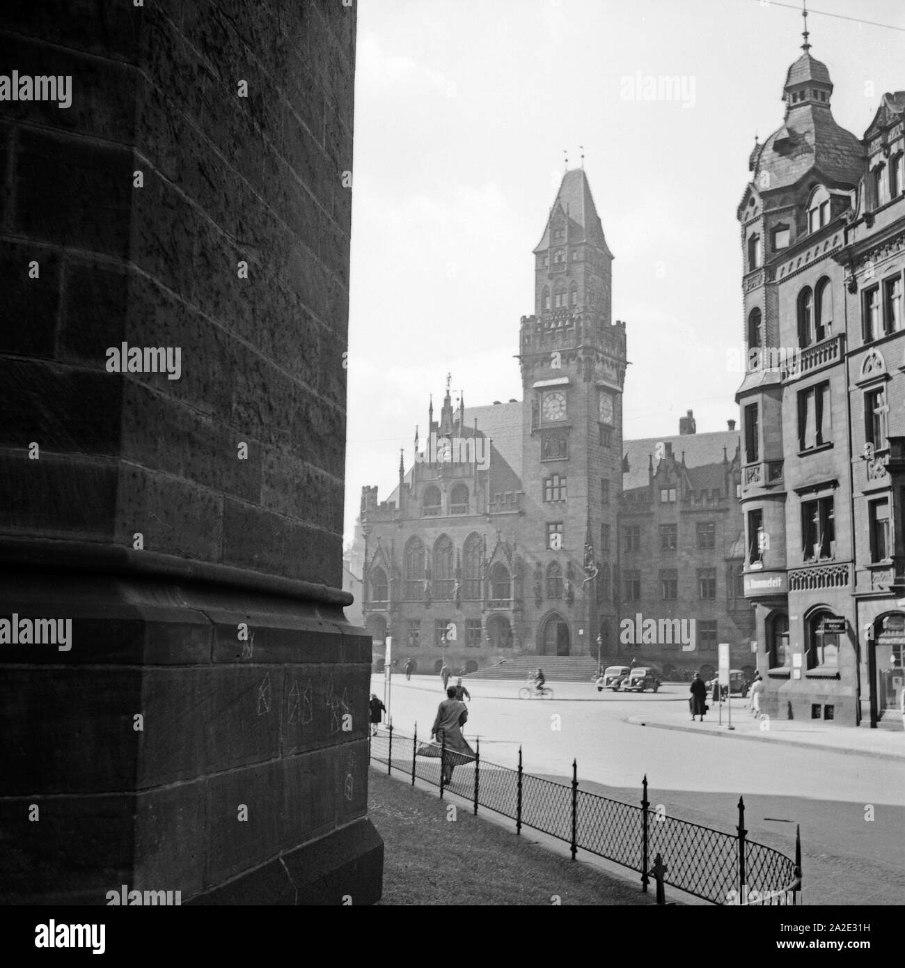 Das Rathaus St. Johann in Saarbrücken, Deutschland 1930er Jahre. St. John city hall of Saarbruecken, Germany 1930s. Stock Photo