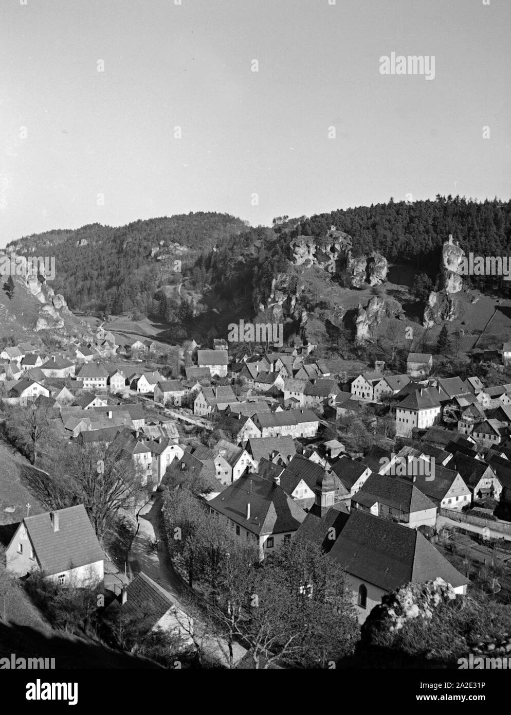Blick auf die Ortschaft Pottenstein, Deutschland 1930er Jahre. View to the village of Pottenstein, Germany 1930s. Stock Photo