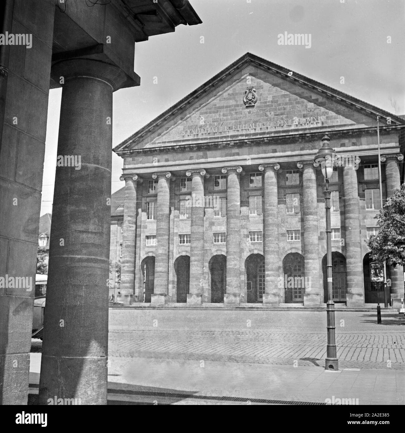Die Stadthalle in Kassel, Deutschland 1930er Jahre. Kassel town hall, Germany 1930s. Stock Photo