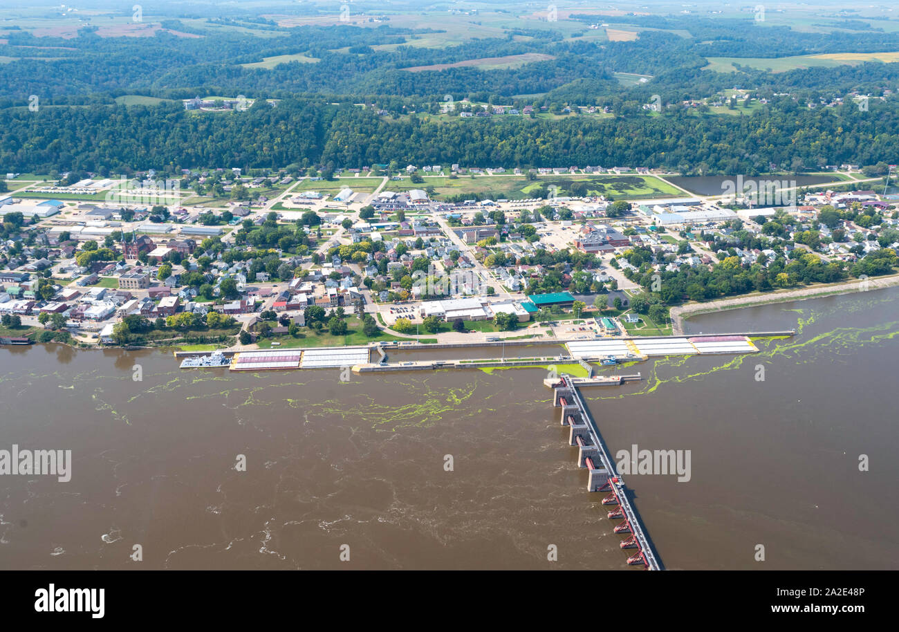 Aerial photograph of Guttenberg, Iowa, and Lock & Dam 10 Stock Photo