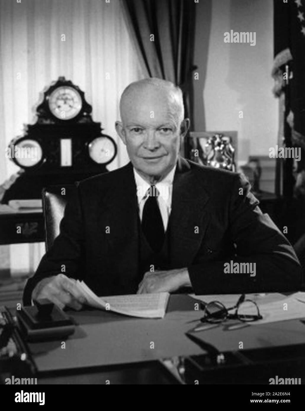Eisenhower in the Oval Office Stock Photo - Alamy
