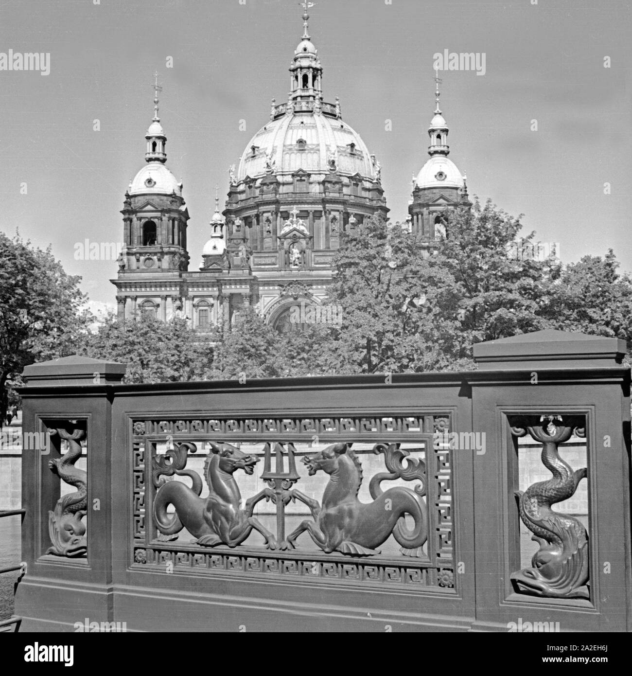 Eigentlich hi-res stock photography and images - Alamy