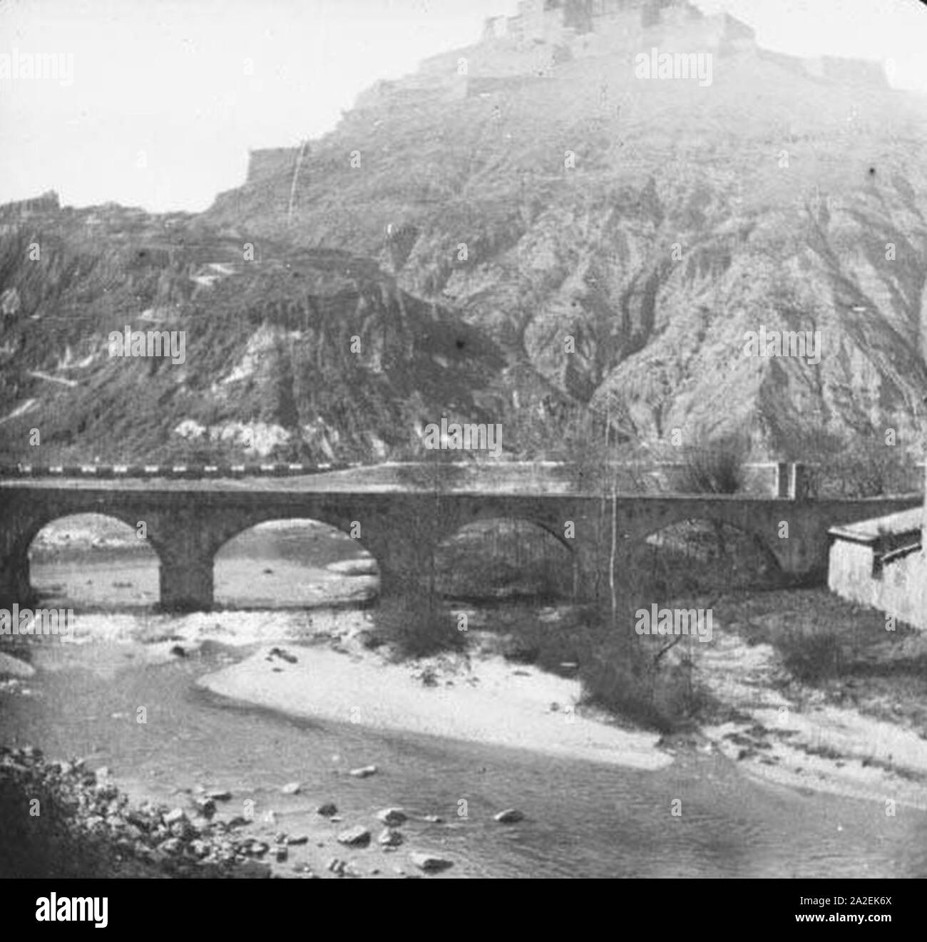 El pont de la Coromina i el riu Cardener amb el castell de Cardona al fons (cropped). Stock Photo