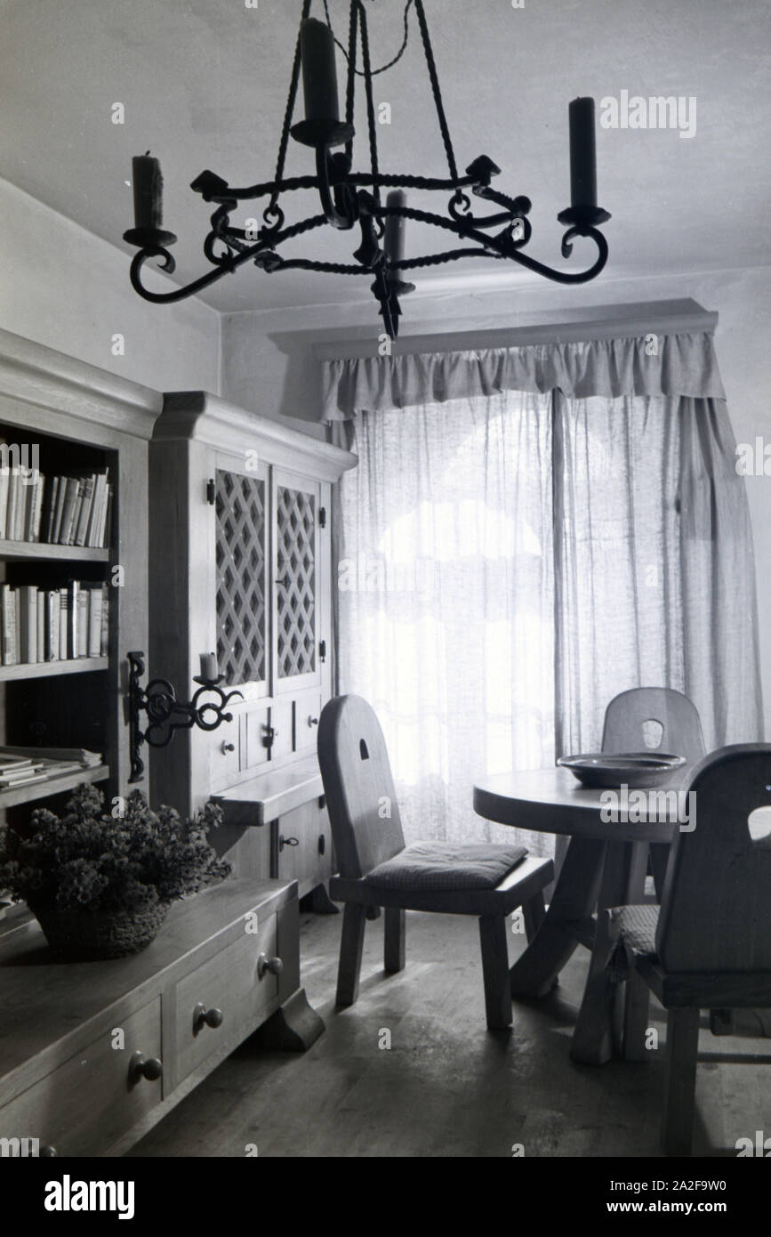 Family 1930s Living Room Stock Photos Family 1930s Living