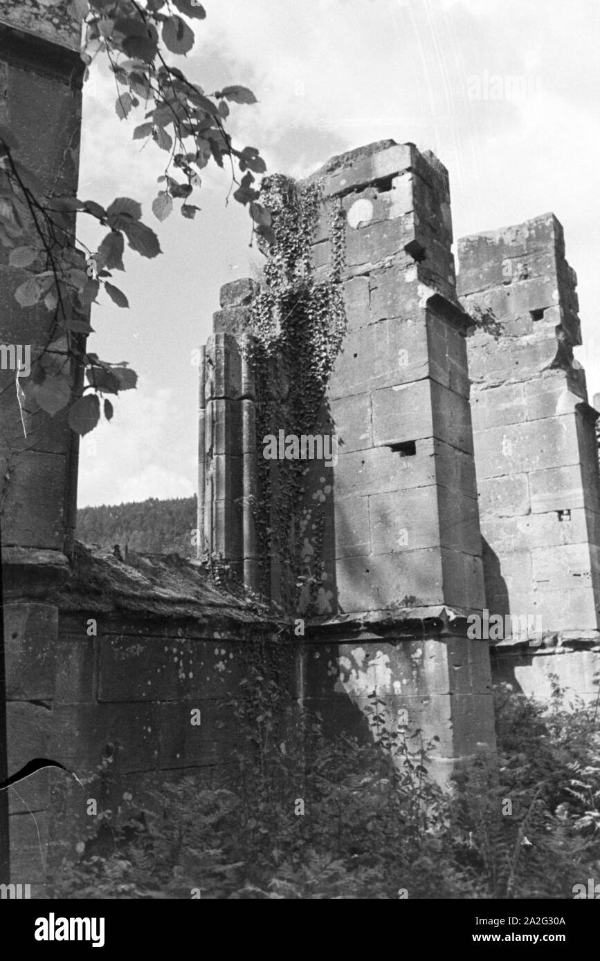 Ein Ausflug nach Hirsau, Schwarzwald, Deutsches Reich 1930er Jahre. A trip to Hirsau, Black Forest, Germany 1930s. Stock Photo