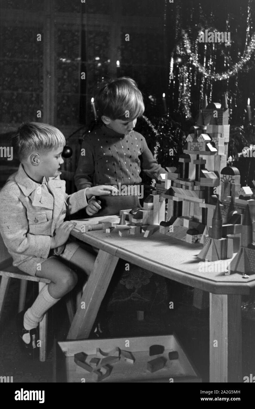 1930s children playing with toys hi-res stock photography and images ...