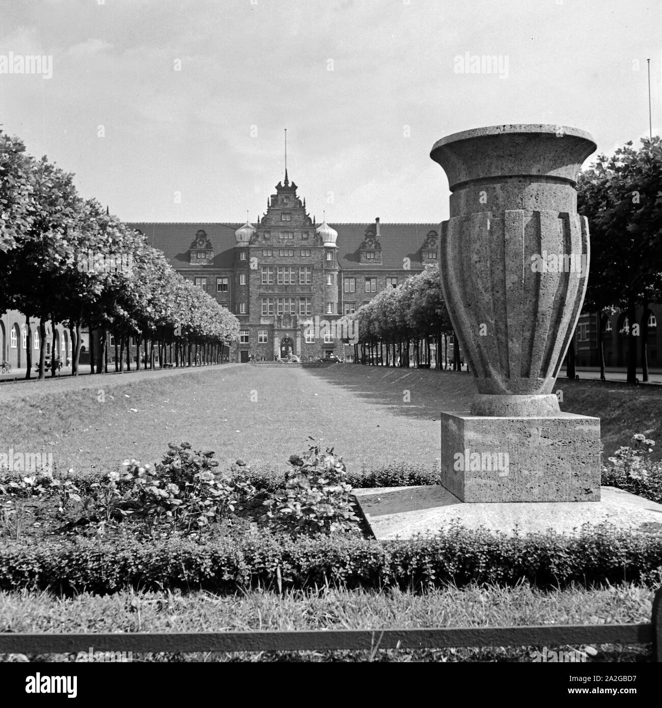 Das Amtsgericht in Oberhausen, Deutschland 1930er Jahre. Court of first instance at Oberhausen, Germany 1930s. Stock Photo