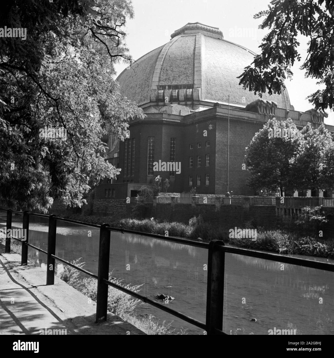 Die Stadthalle in Hagen, Deutschland 1930er Jahre. Hagen town hall, Germany 1930s. Stock Photo