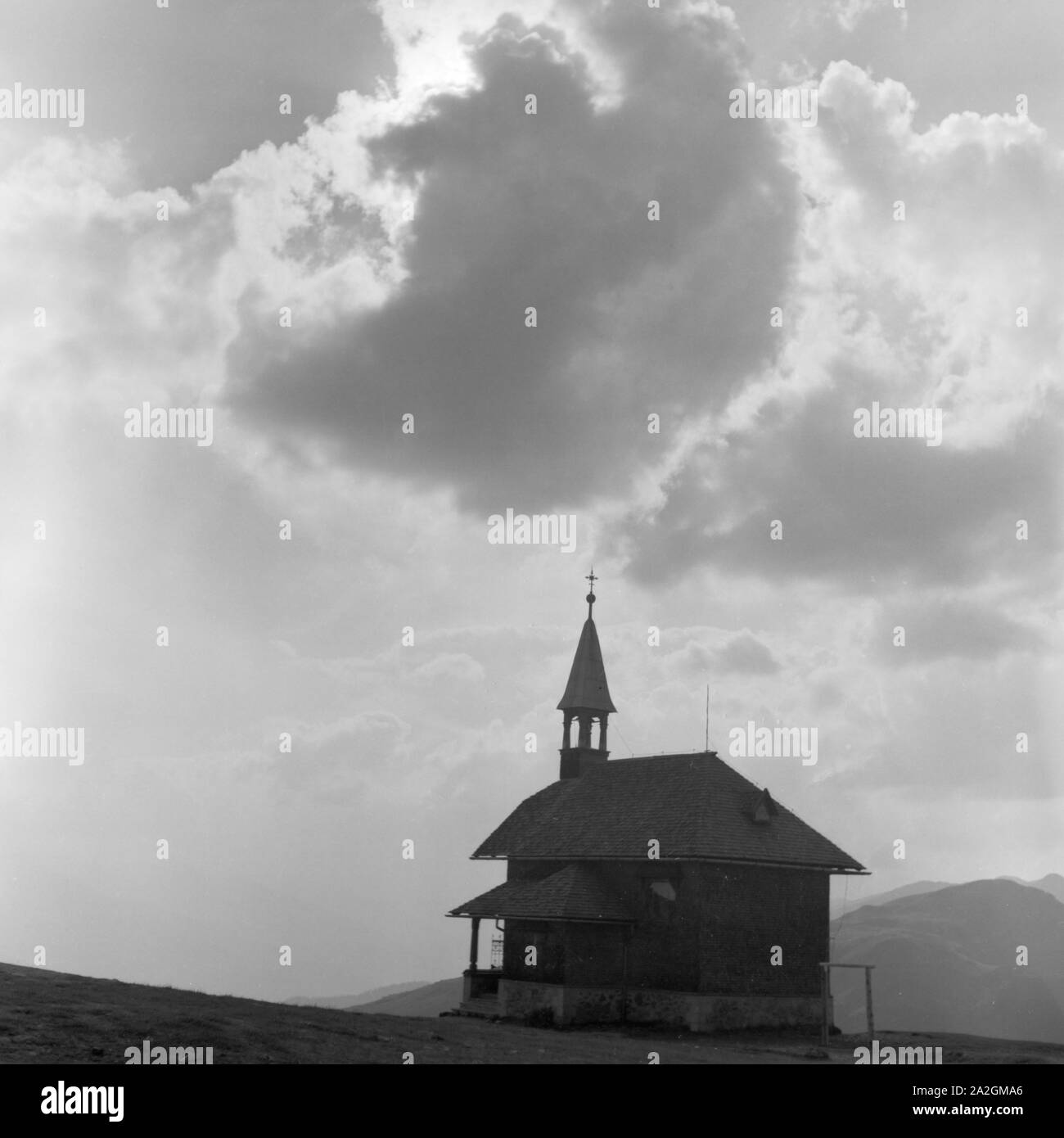 Auf der Schmittenhöhe in Zell am See, Deutschland 1930er Jahre. At Schmittenhoehe heights near Zell, Germany 1930s. Stock Photo