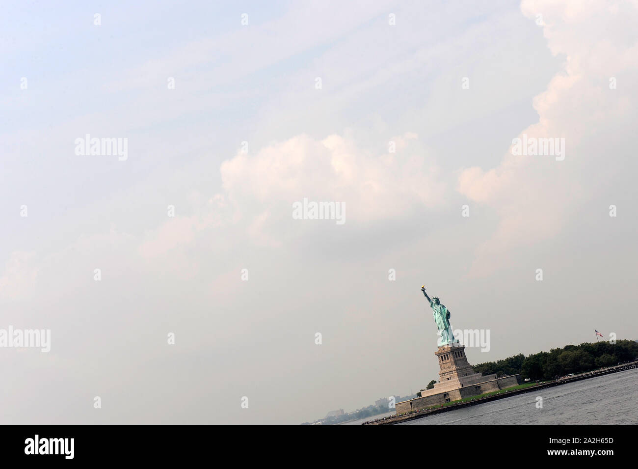 The Statue of Liberty Seen from the Hudson River Stock Photo Alamy