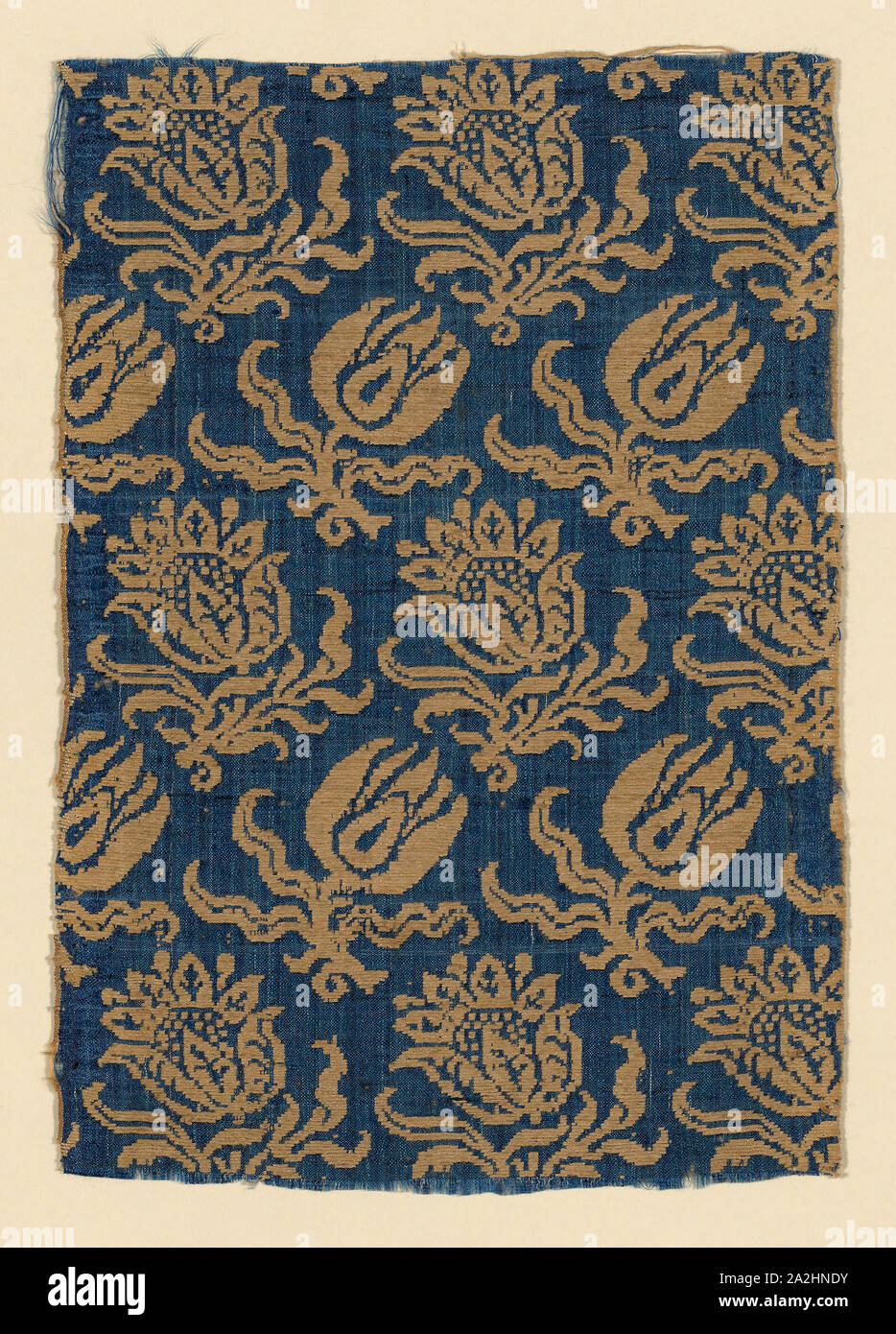Fragment, 1650/1700, Italy, Linen and silk, compound weave (i.e.: Beiderwand or lampas 2:1), 28.9 x 20.3 cm (11 3/8 x 8 in Stock Photo