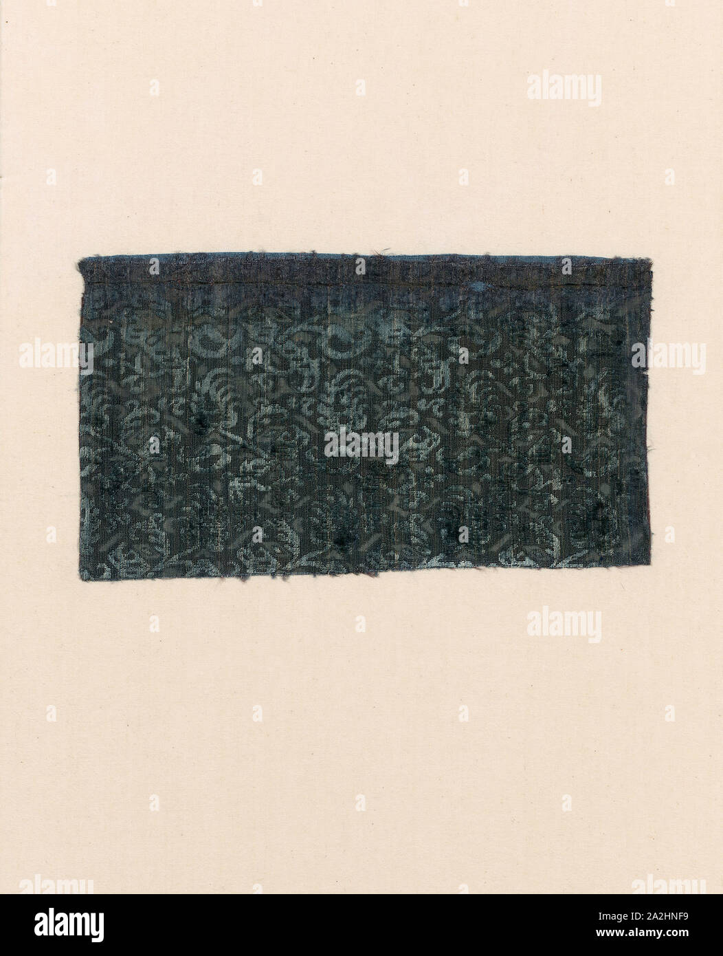 Fragment, 1601/75, Italy, Silk, plain weave with supplementary pile warps forming cut, uncut, and voided velvet, 15.3 x 27 cm (6 x 10 5.8 in Stock Photo