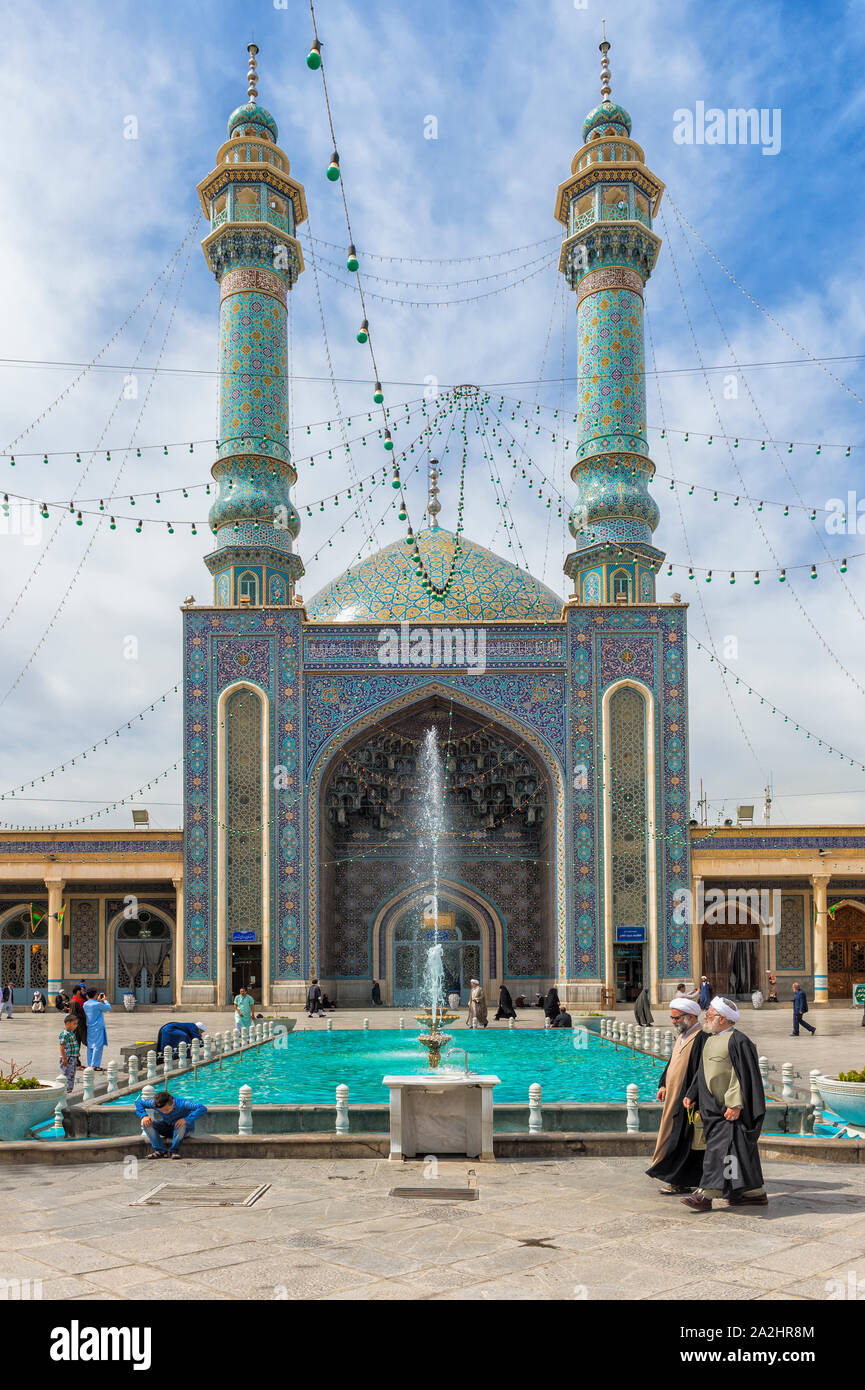 Azam Mosque, Shrine of Fatima al-masumeh sister of eight Imam Reza and daughter of the seventh Imam Musa al-Kadhim, Qom, Iran Stock Photo