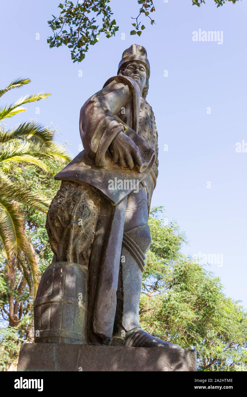 Lagos, Algarve, Portugal.  Statue of Gil Eanes or Eannes. 15th-century Portuguese navigator and explorer. Stock Photo