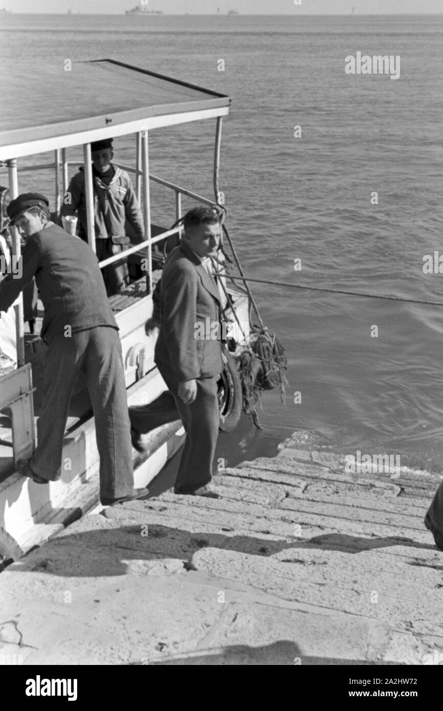 North german lloyd passenger Black and White Stock Photos & Images