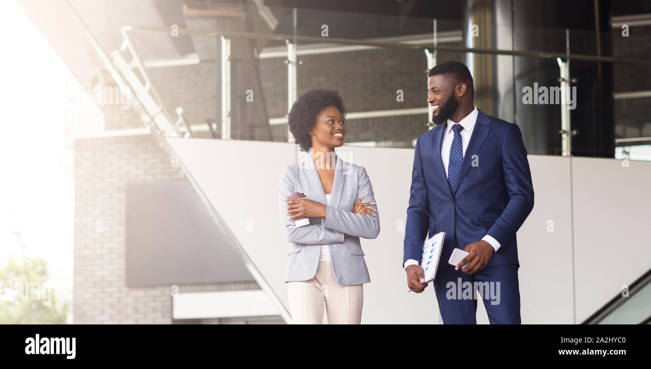 Corporate conversation building hi-res stock photography and images - Alamy