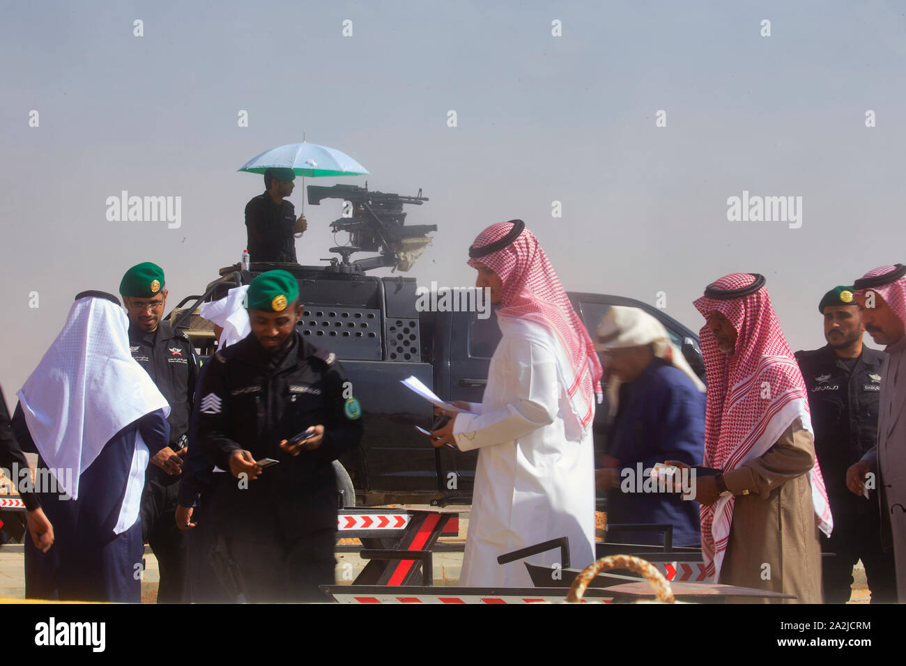 Saudia Arabia Saoedi Arabie Riyad Riaad Janadriyah festival  Military guards checking visitors to  and  protect the festival 20-12-2018   photo Jaco K Stock Photo