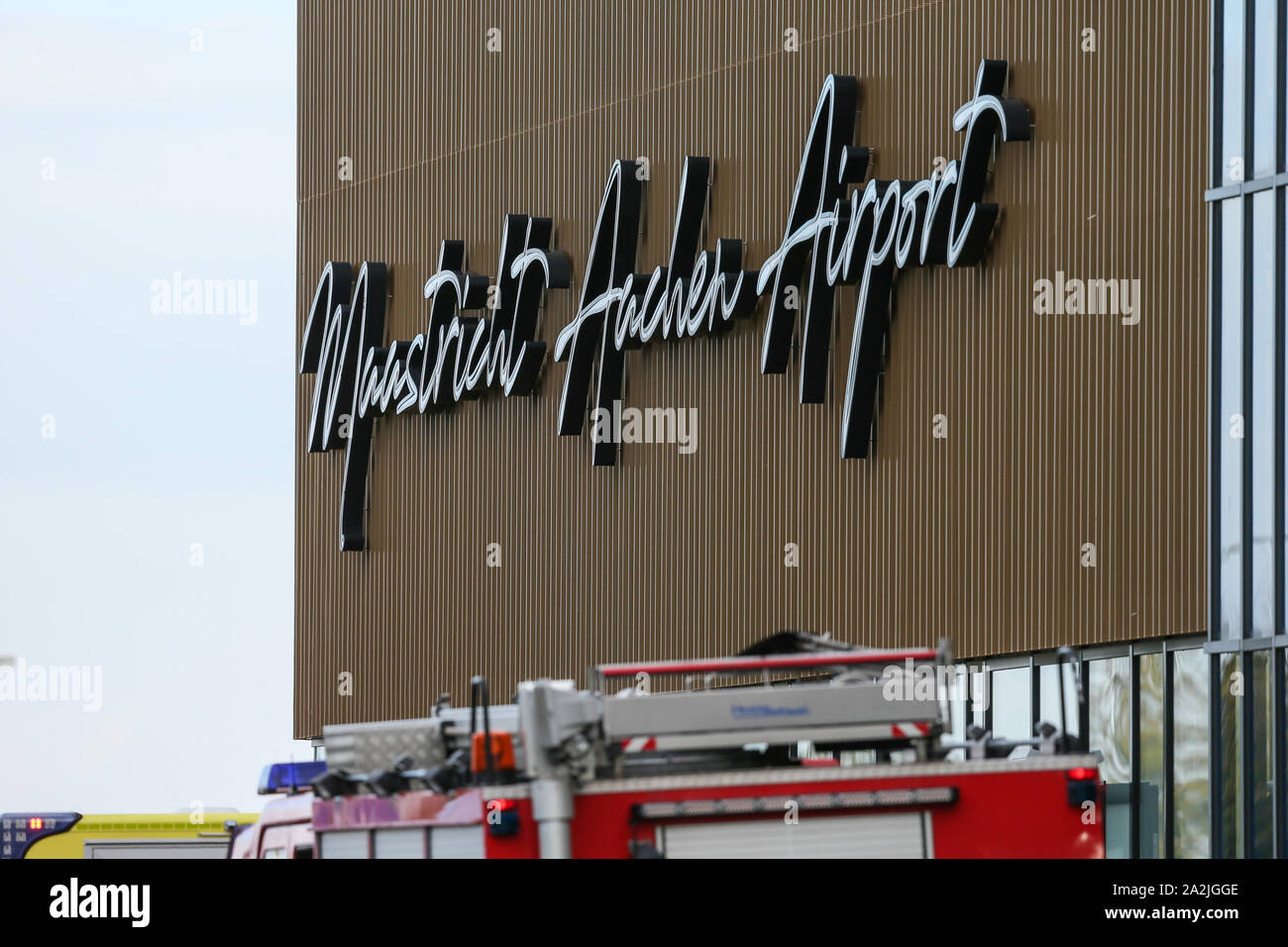 Maastricht, Netherlands. 03rd Oct, 2019. MAASTRICHT, Aachen Airport, 03-10-2019, terrorisme-oefening op Maastricht Aachen Aiport.logo Credit: Pro Shots/Alamy Live News Stock Photo