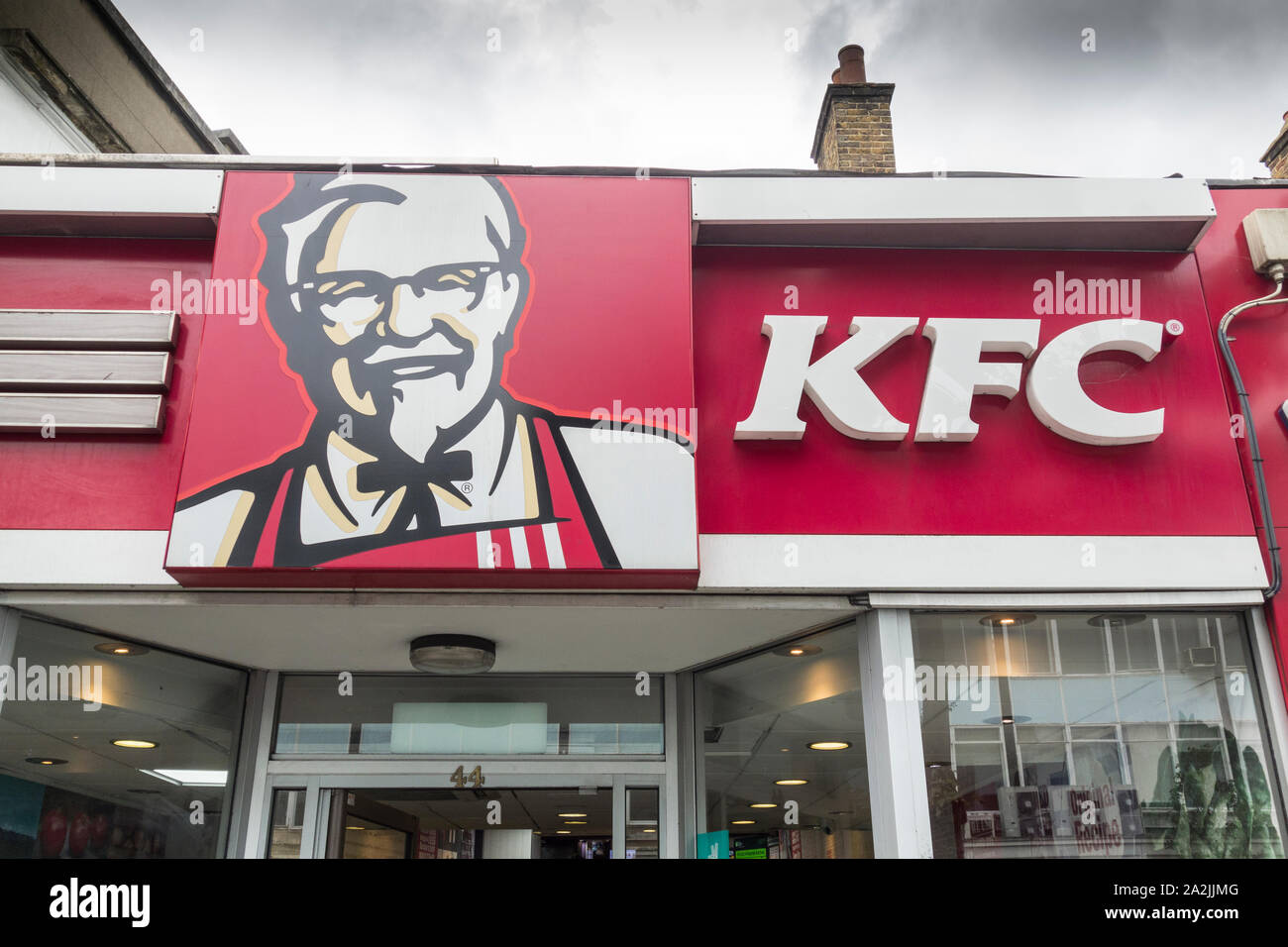 Kfc Signage High Resolution Stock Photography and Images Alamy