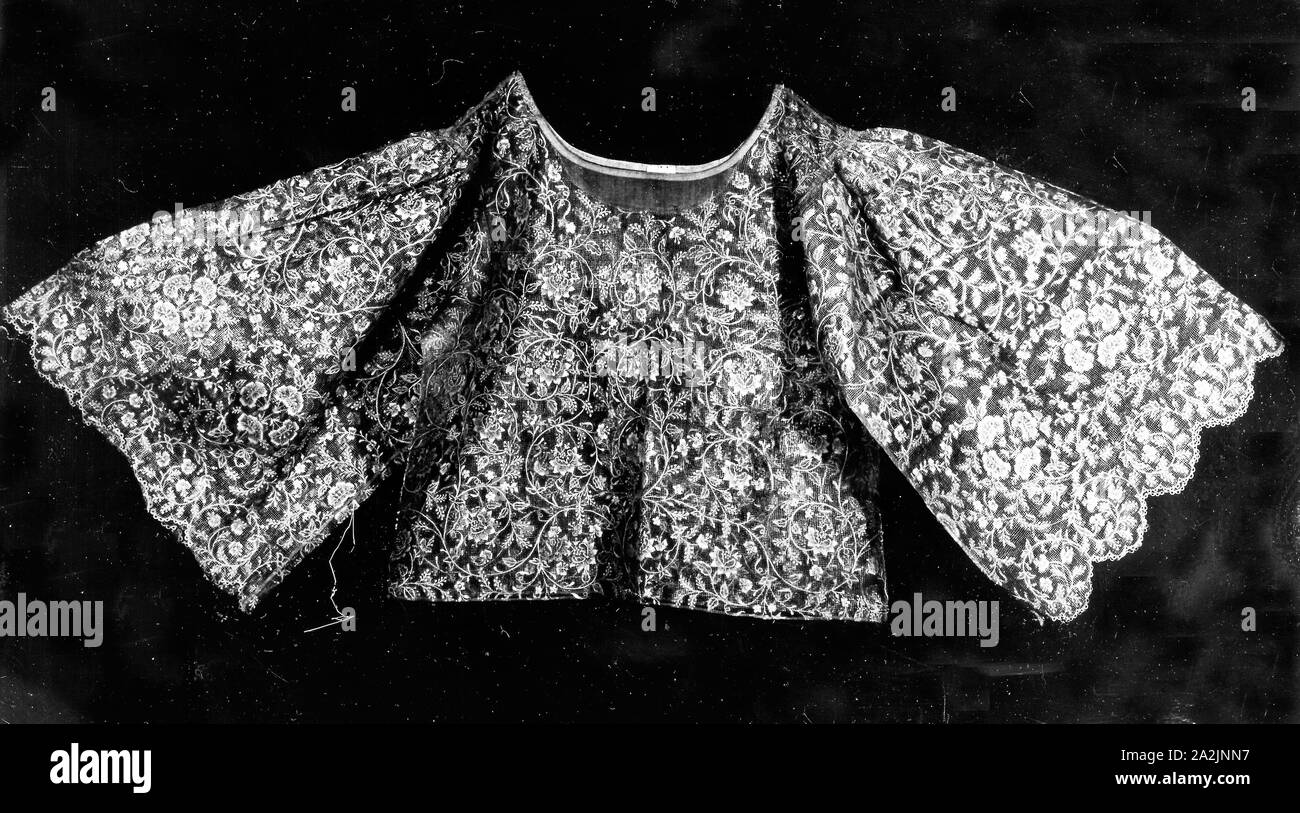 Blouse, 19th century, Philippines, Philippines, Drawnwork on pineapple