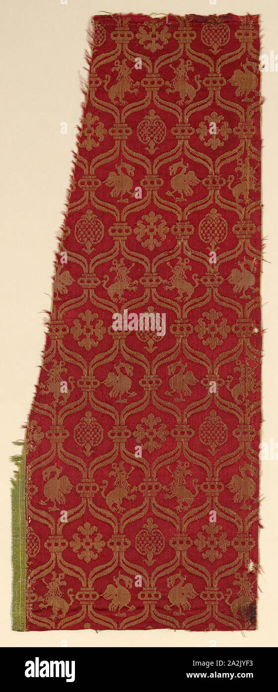 Fragment, 16th century, Spain, Silk, satin damask weave Stock Photo Alamy