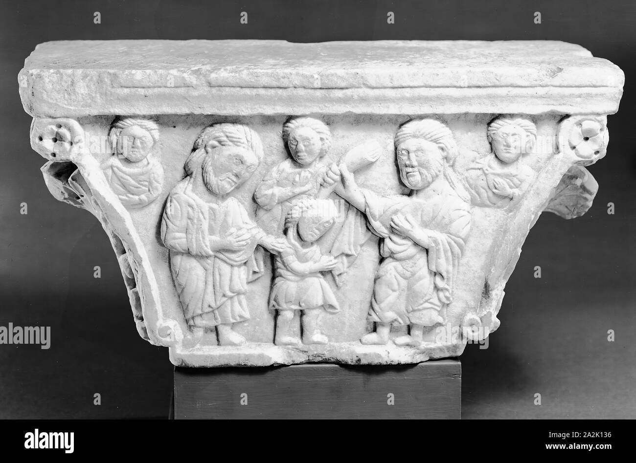 Capital with Anointing of David, c. 1180, Italian, Lombardy or Tuscany?, Italian, Marble, 23.5 x 44.5 x 17.8 cm (9 1/4 x 17 1/2 x 7 in Stock Photo