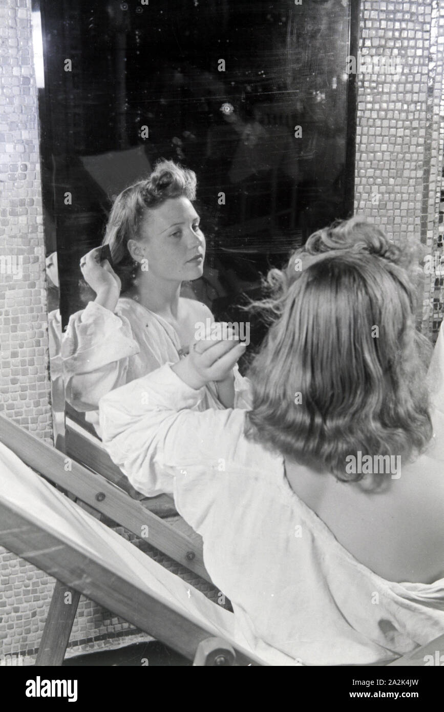 Hair Style 1930s Stock Photos Hair Style 1930s Stock Images Alamy