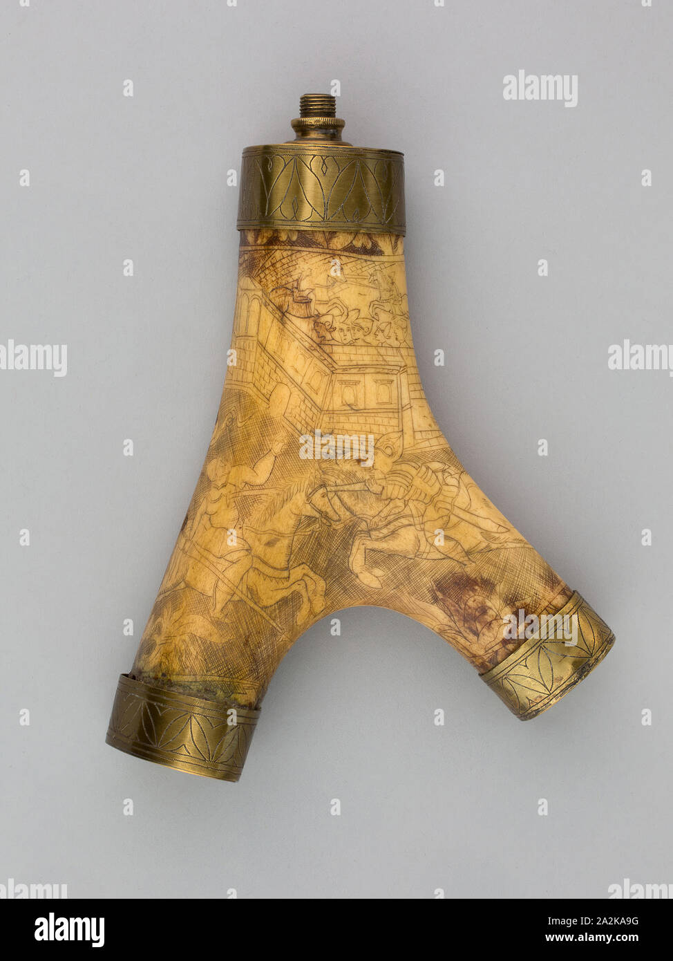 Powder Horn, 1560, German, Germany, Staghorn, brass, L. 27.9 cm (11 in Stock Photo