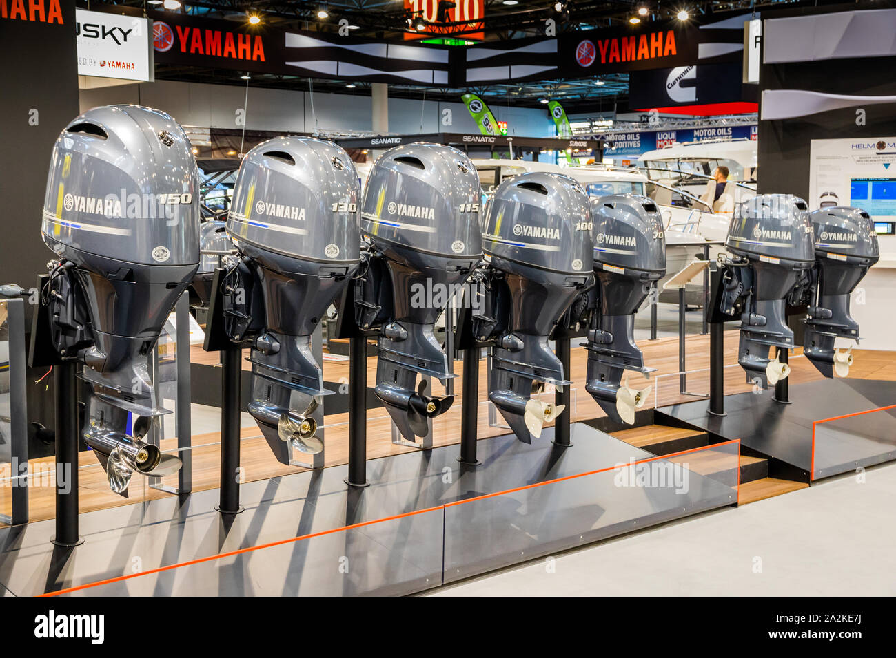 Yamaha outboard motor hires stock photography and images Alamy