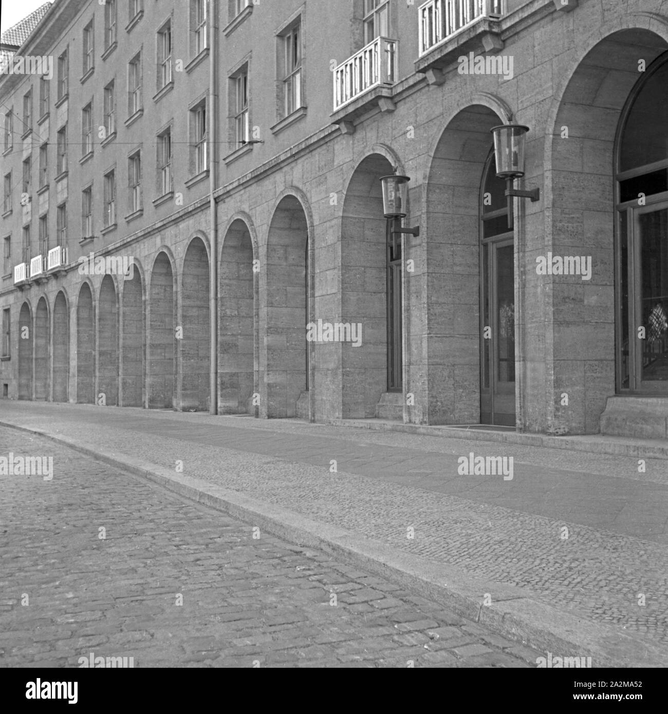 Carte Postale Ancienne Berlin Alexanderplatz – Calèches & Bus – 1909 – Original