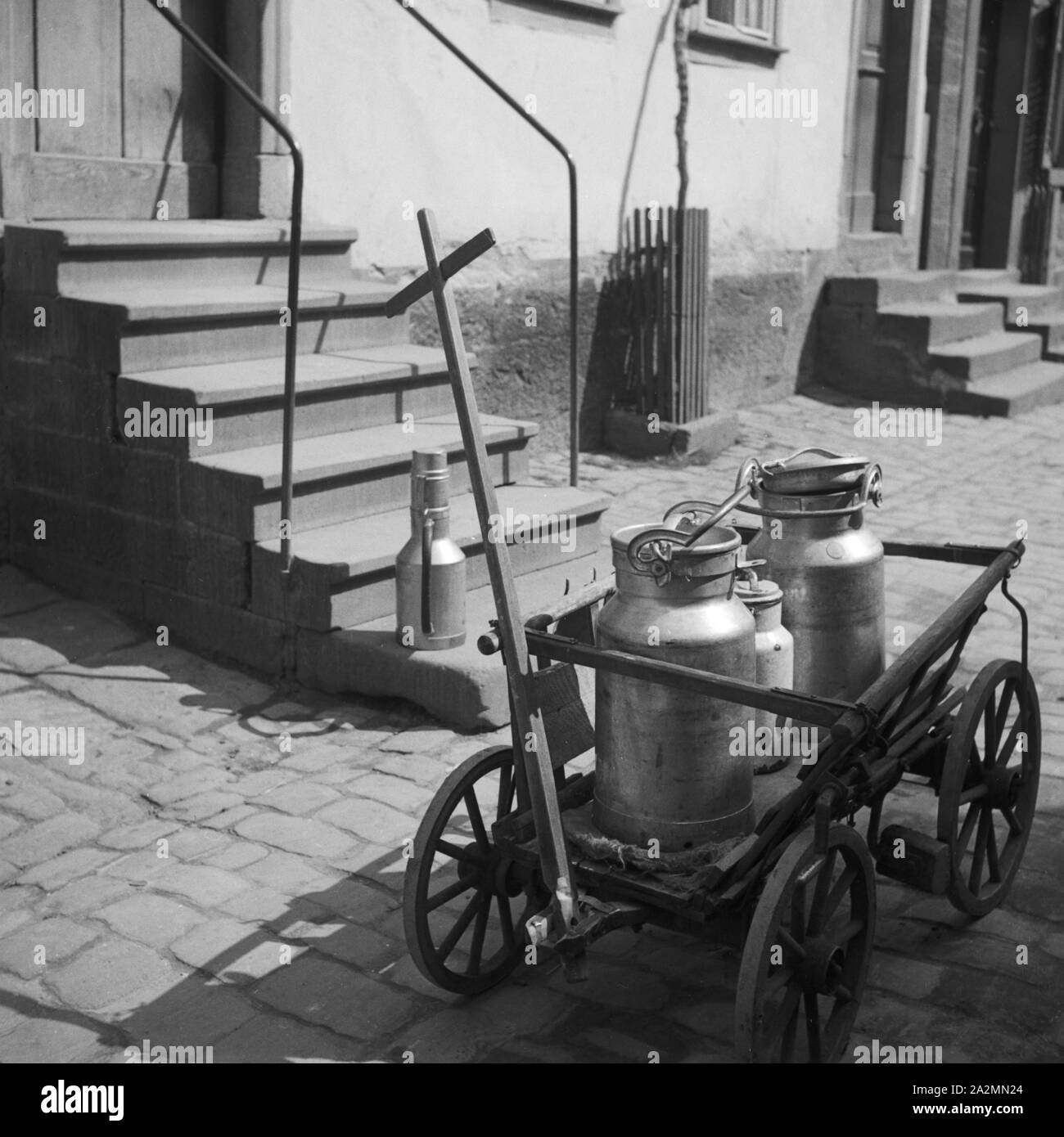 Milk wagon 1930s hires stock photography and images Alamy