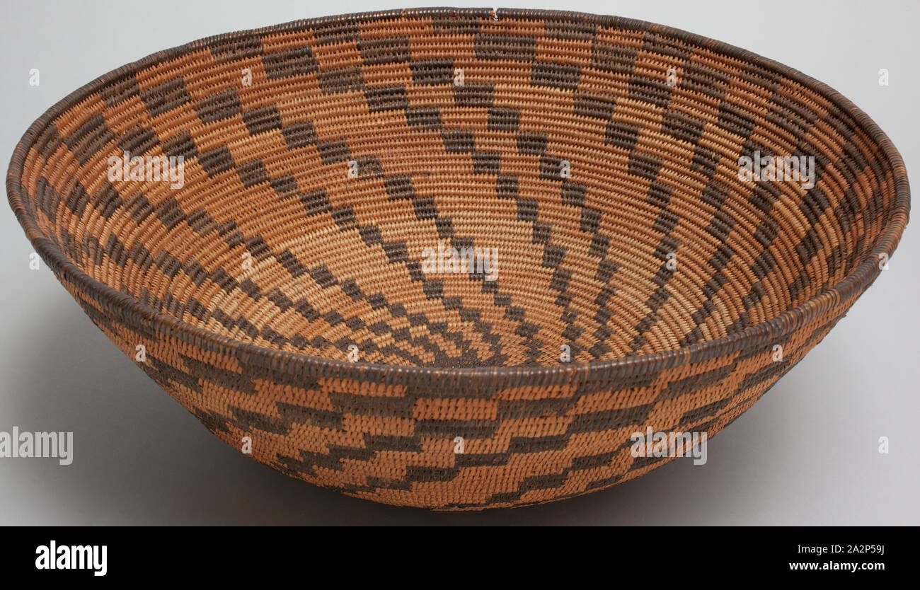 Western Apache, Native American, Basket, between 1890 and 1910, devil's claw (martynia), willow and cottonwood, Overall: 4 7/8 × 13 inches (12.4 × 33 cm Stock Photo