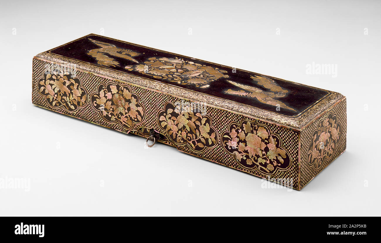 Ryukyuan Japanese Box With Design Of Phoenixes And Lotus Blossoms Early 17th Century Lacquered Wood With Mother Of Pearl Inlay And Metal Overall 3 1 4 17 1 2 5 1 8 Inches 8 3 44 5 13 Cm Stock Photo Alamy