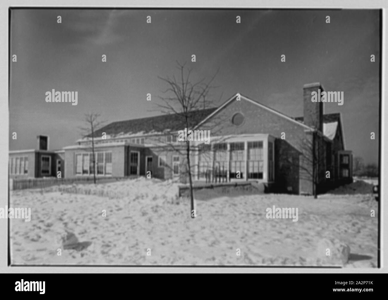 Quaker Ridge Elementary School, Weaver St., Scarsdale, New York Stock