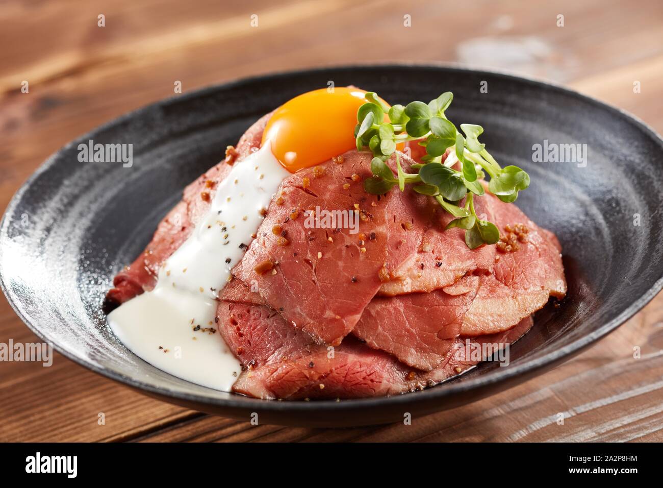 Roast beef rice bowl Stock Photo Alamy