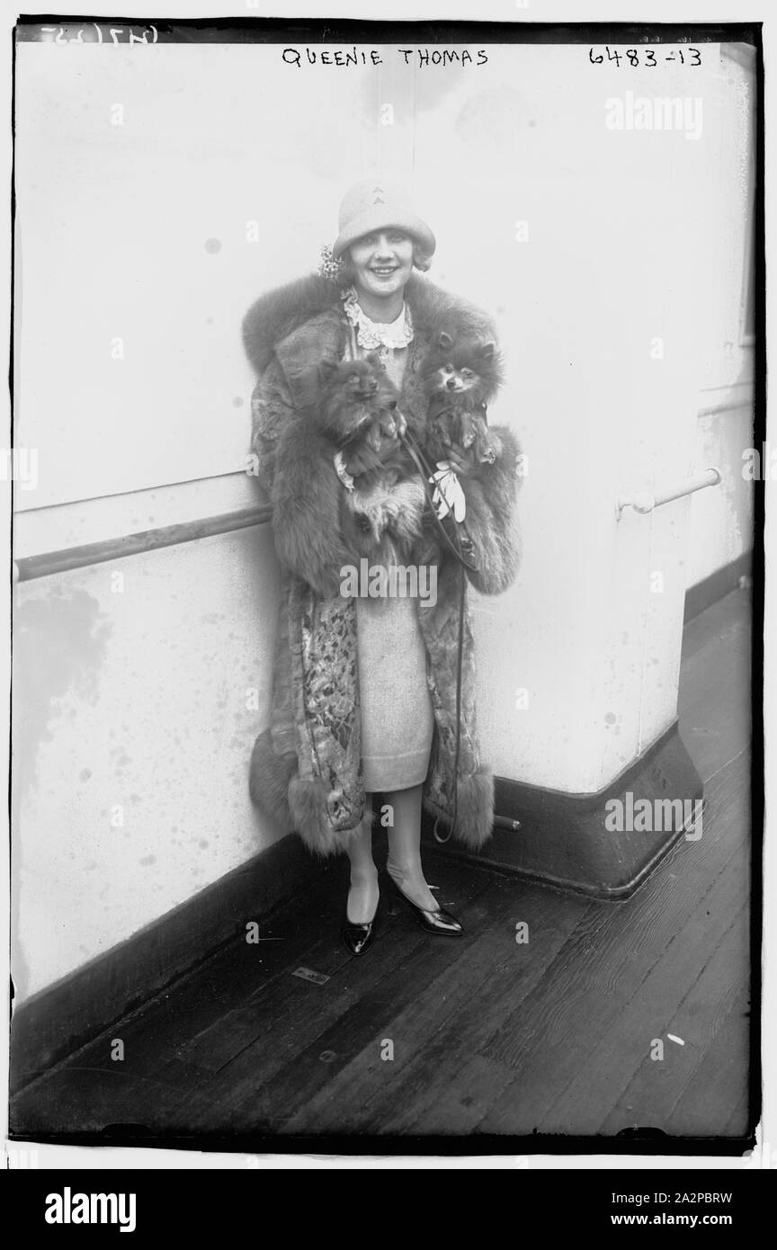 Queenie Black and White Stock Photos & Images Alamy
